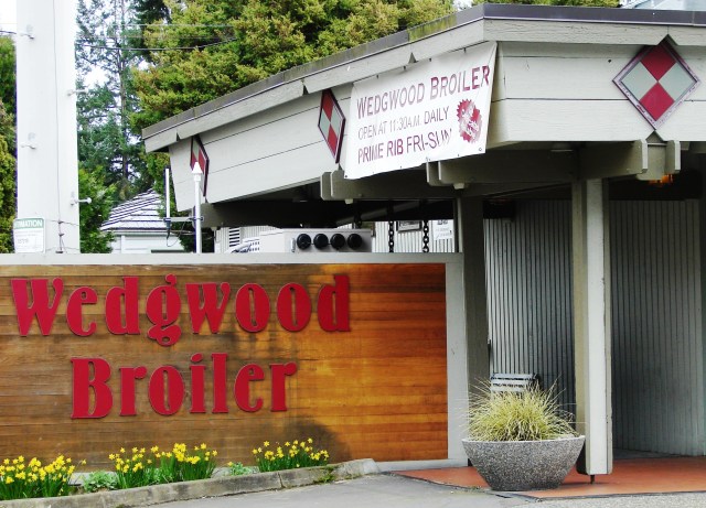 Wedgwood Broiler entrance