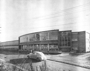 Nathan Eckstein Junior High School was built at 3003 NE 75th Street in 1950. In this 1954 photo, we see that NE 75th Street was still not paved. Perhaps it would be better to unpave our arterial streets so that people would have to drive more slowly and carefully. Photo #19254, Seattle Public Library Historical Collection.