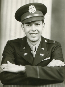 Mylo Lindgren in uniform