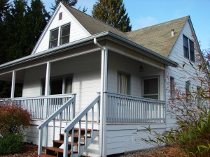 The northwest quadrant of Wedgwood from NE 85th to 95th Streets has houses built in the 1920's.