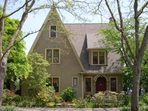 In 1925 Edmund L. Jenkins built this house in Laurelhurst for his family.