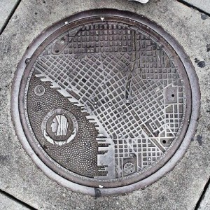 manhole covers seattle map at 1st and spring streets