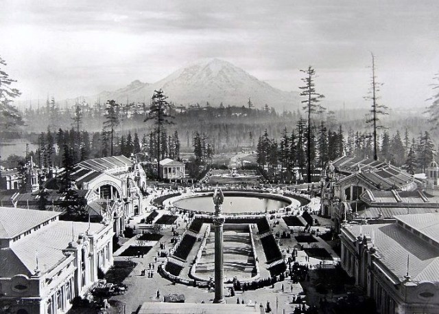 AYP Exposition Rainier Vista on the UW campus