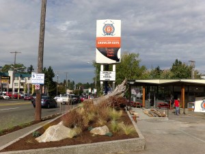 A new sign was put in place on Friday, September 16, 2016 but Growler Guys has not yet opened for business.