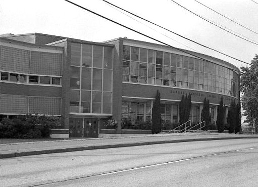 Eckstein School exterior circa 1984.Seattle Public Library Special Collections