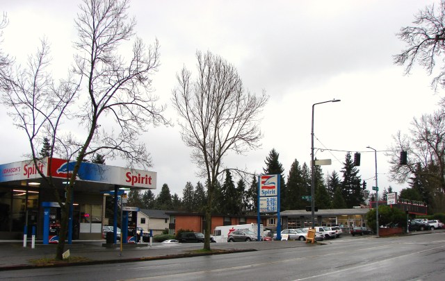 Spirit gas station and Johnson's Auto at NE 95th Street.December 2017